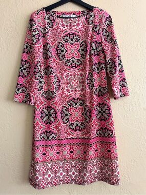Patterned Pink and Navy Midi Dress with Three-Quarter Sleeves